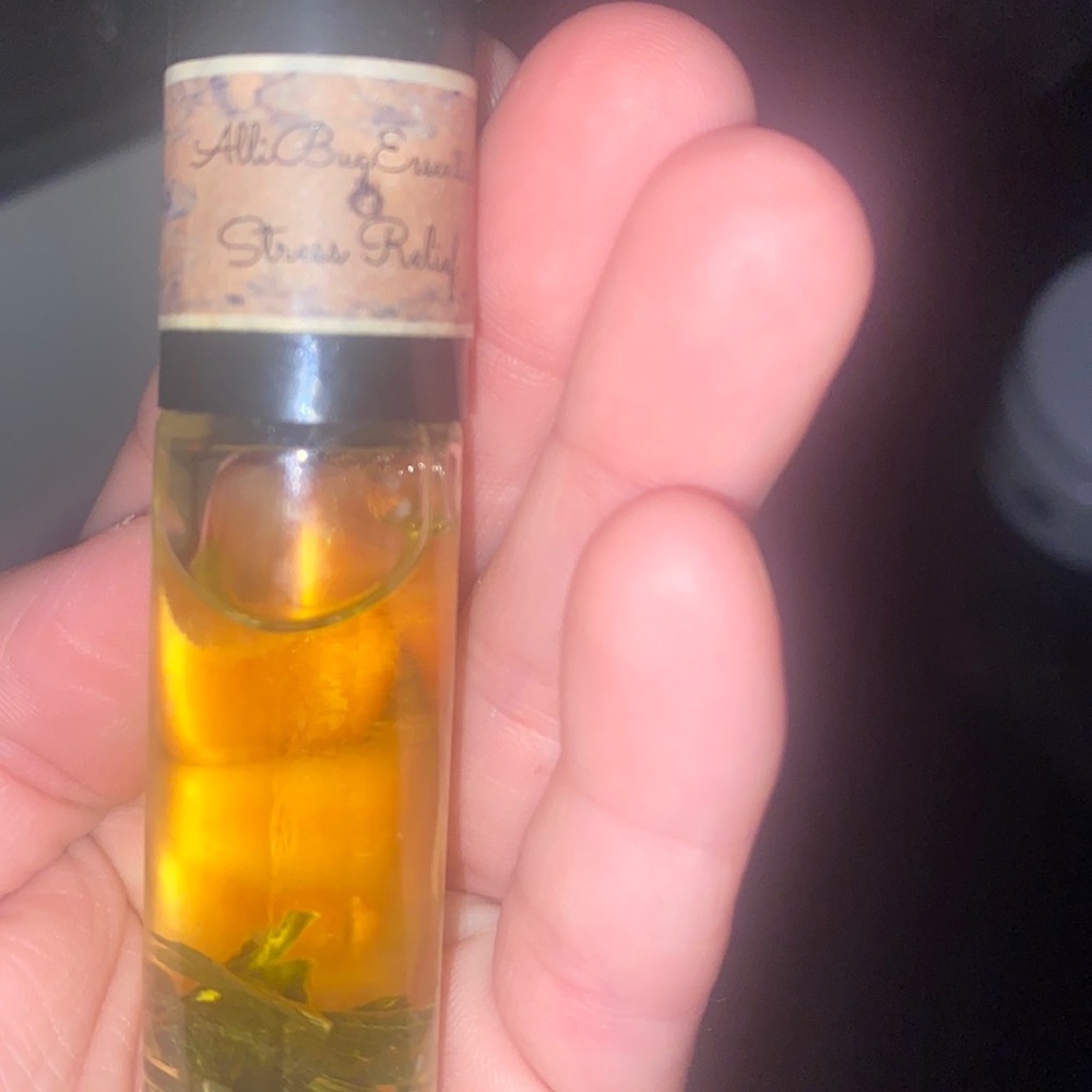 Hand made stress relief oil roll on essentials . Smells good.